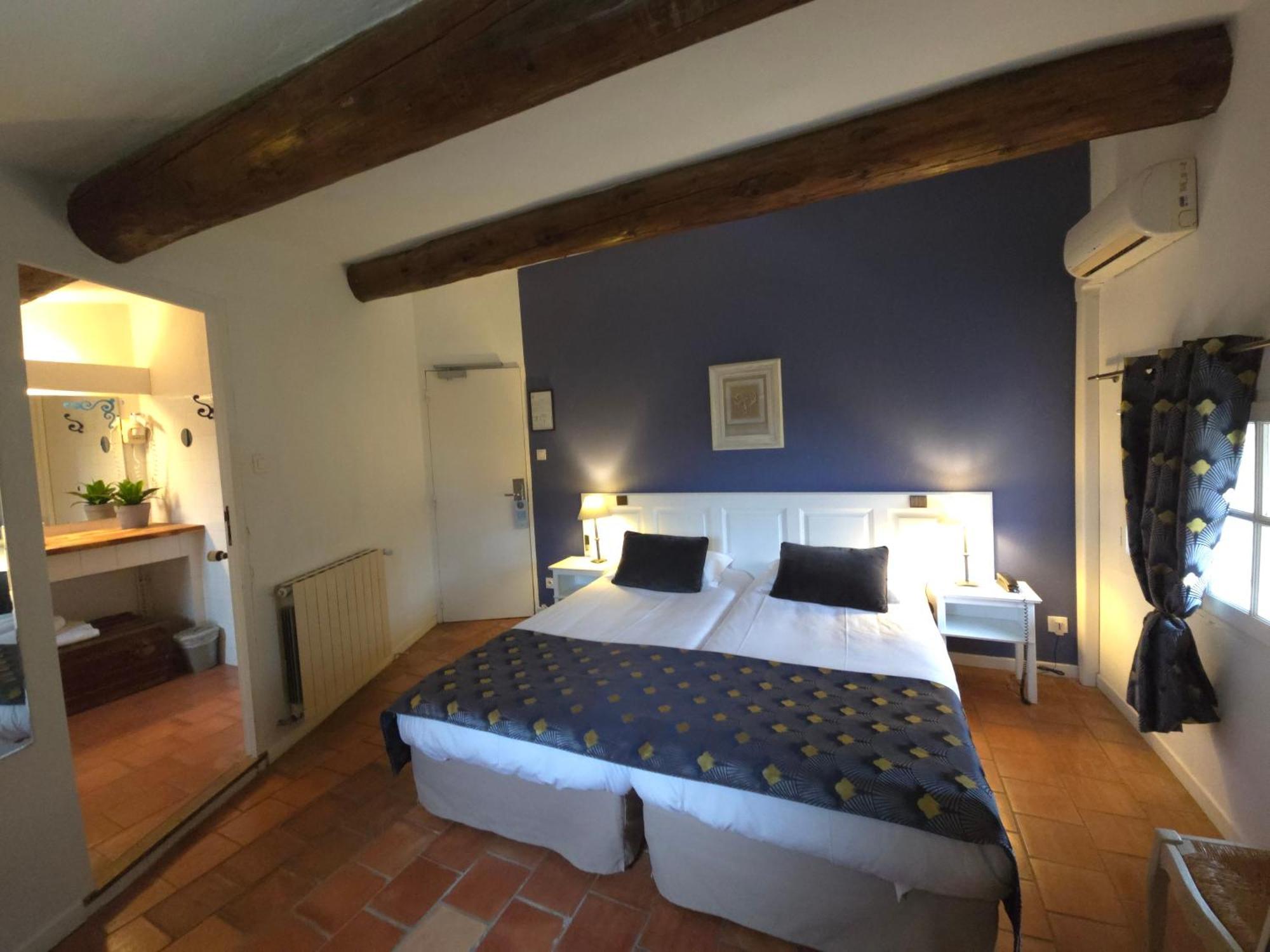 Hotel Mas De Cure Bourse LʼIsle-sur-la-Sorgue Eksteriør bilde
