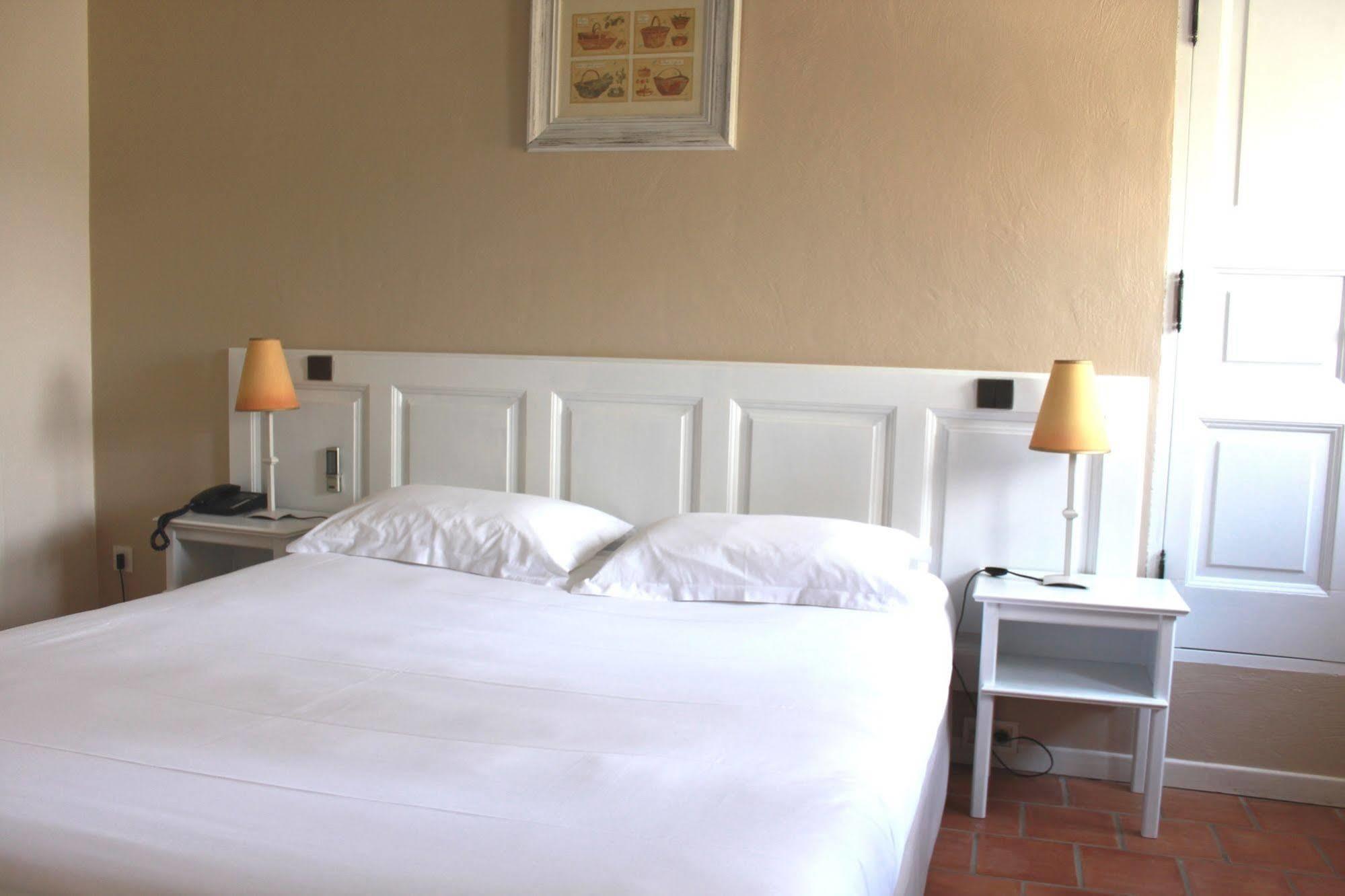 Hotel Mas De Cure Bourse LʼIsle-sur-la-Sorgue Eksteriør bilde